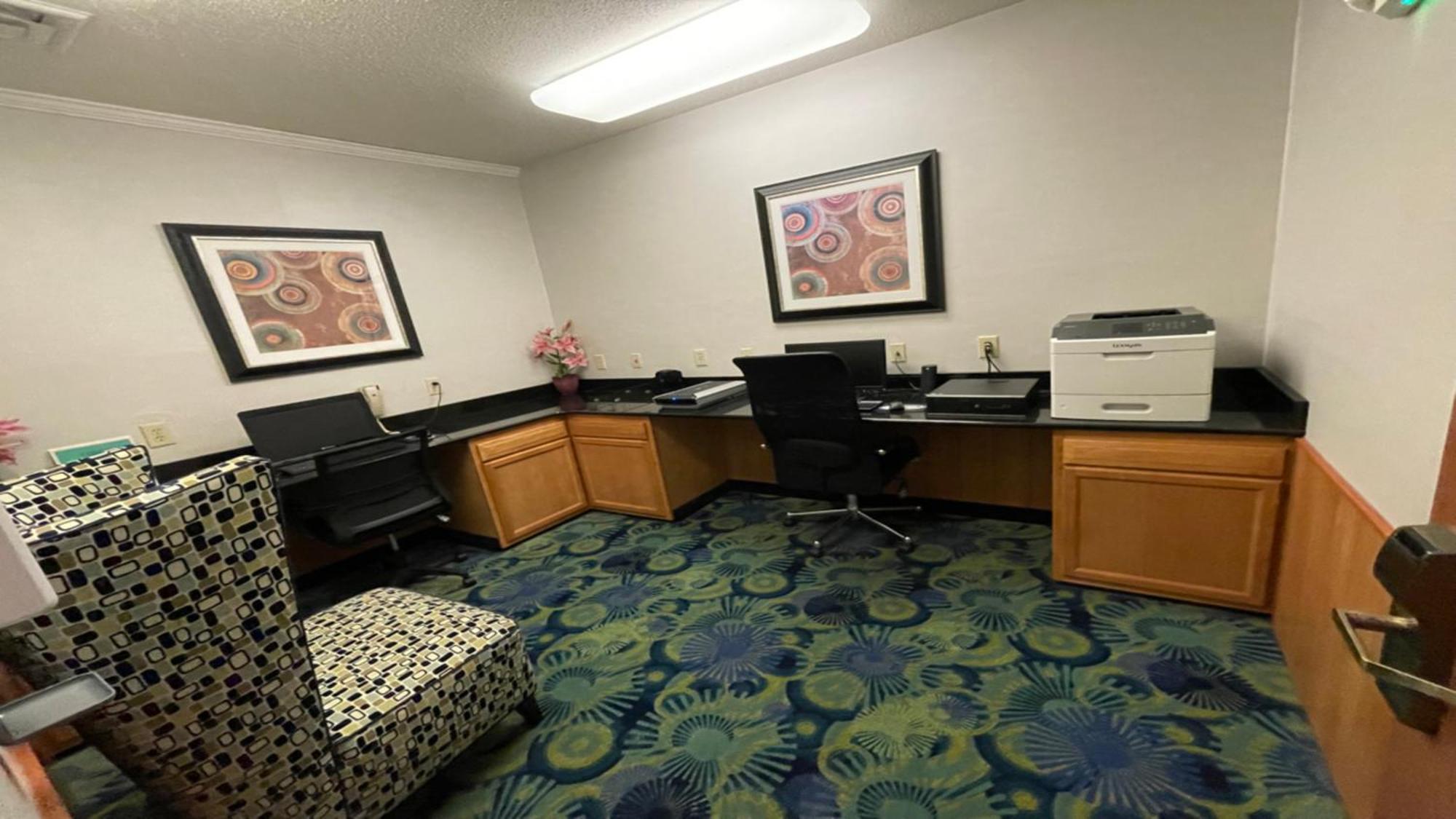 Express & By Ihg