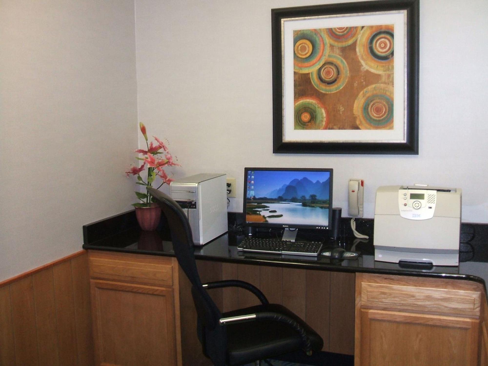 Hotel Express & By Ihg